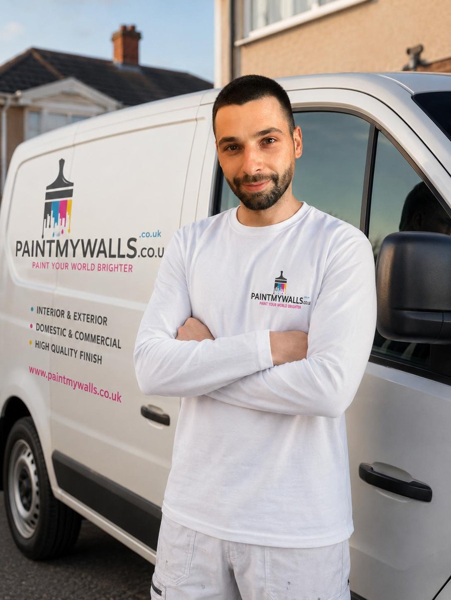 Julian, founder of PaintMyWalls.co.uk, painter and decorator in Leicester